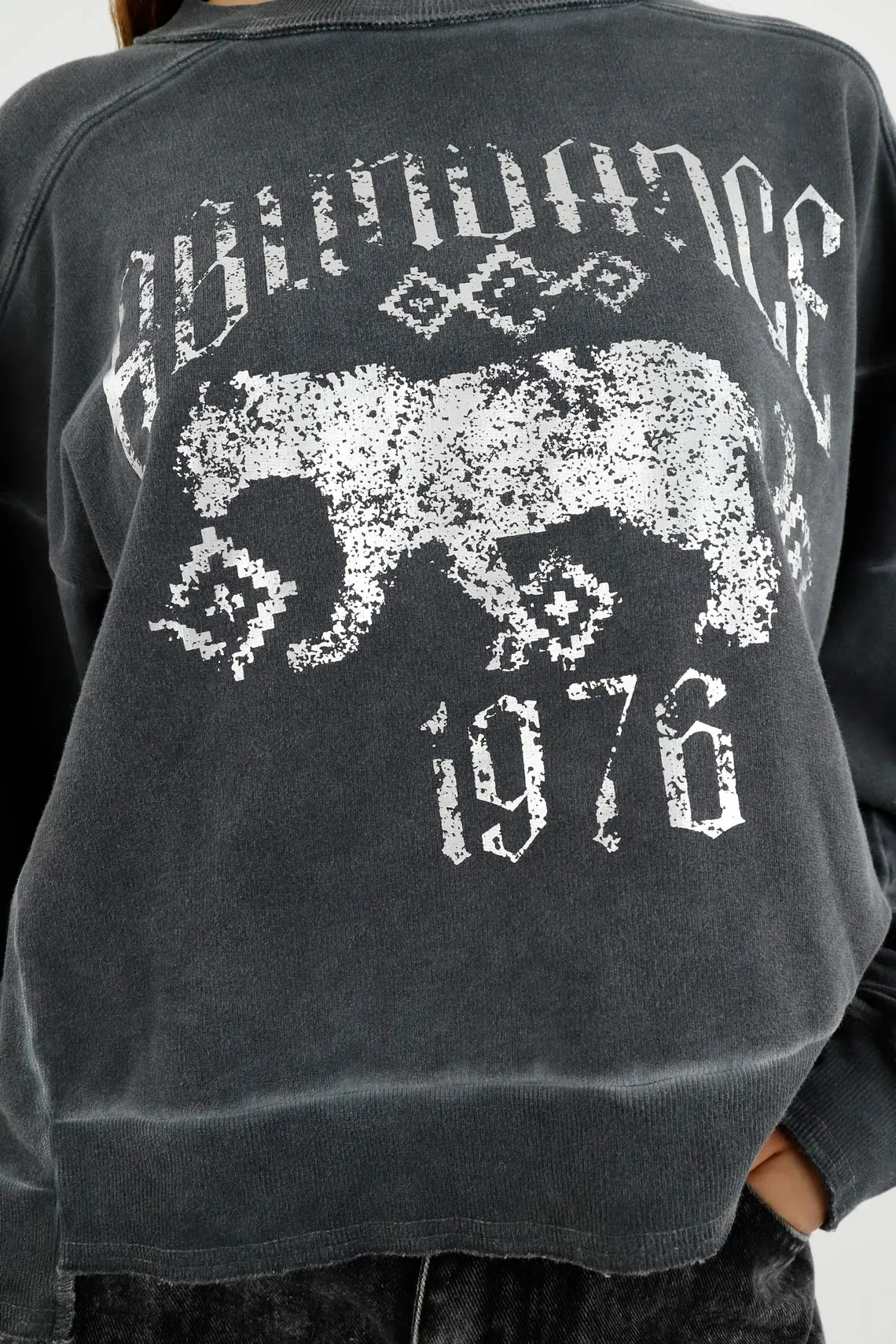 Buzo teñido overdye negro para mujer
