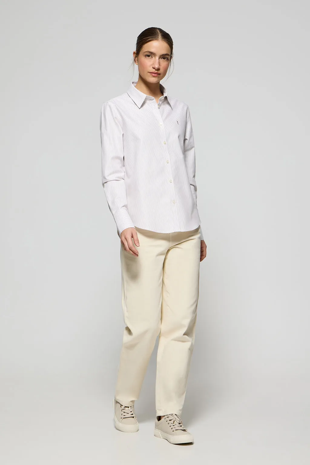 Camisa oxford de rayas marrones con logo Rigby Go