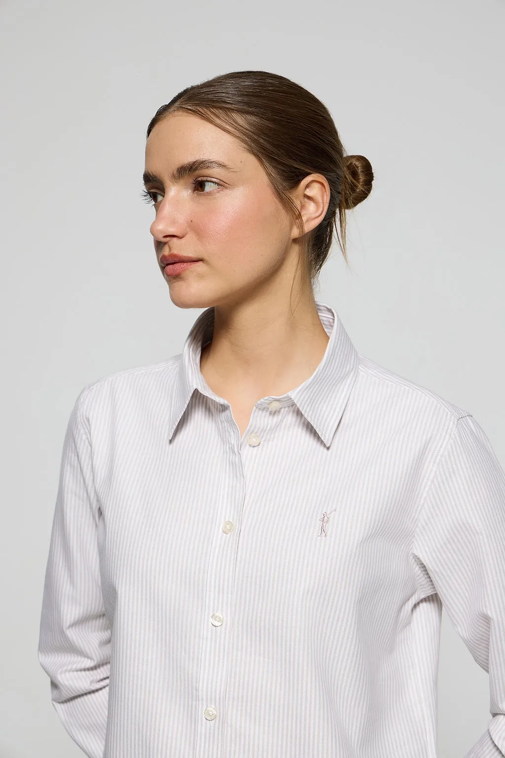 Camisa oxford de rayas marrones con logo Rigby Go