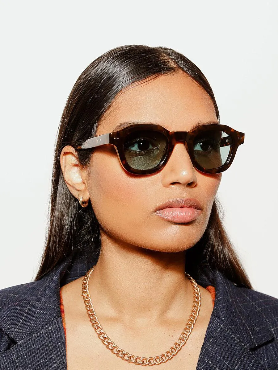 S104 Skyclub Tortoise Kalla sunglasses